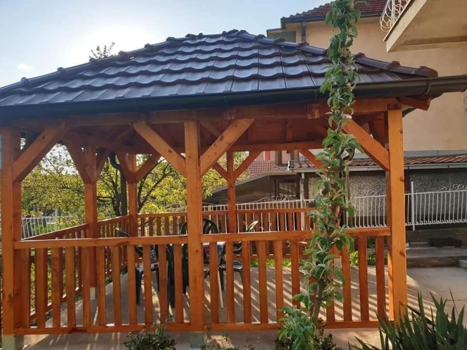 Apartman "Nina" Соко Баня Екстериор снимка